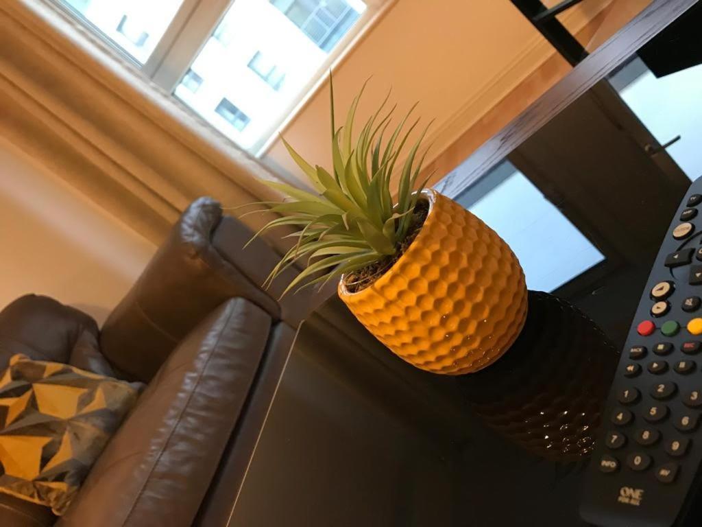 غلاسغو Apex Wallace St Apartment المظهر الخارجي الصورة